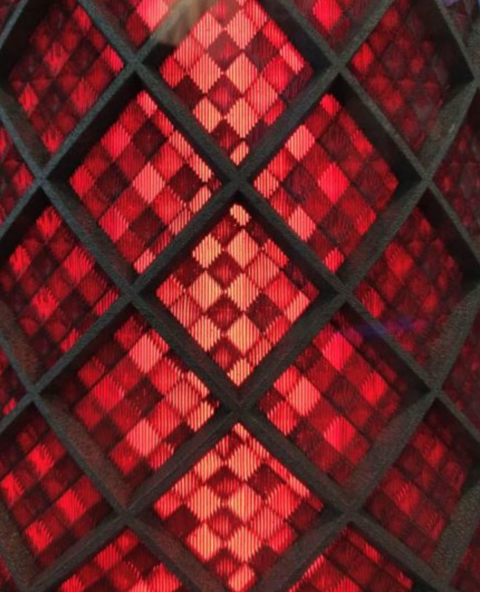 EOS red lattice